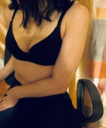 Есения, 27